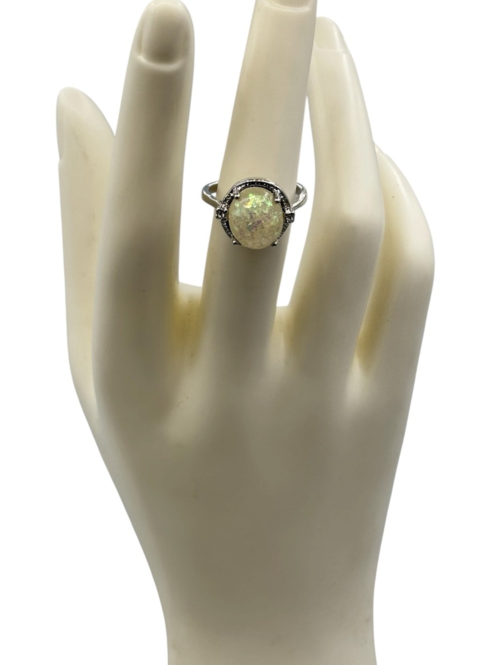 Sterling Silver Opalescent Ring size 7